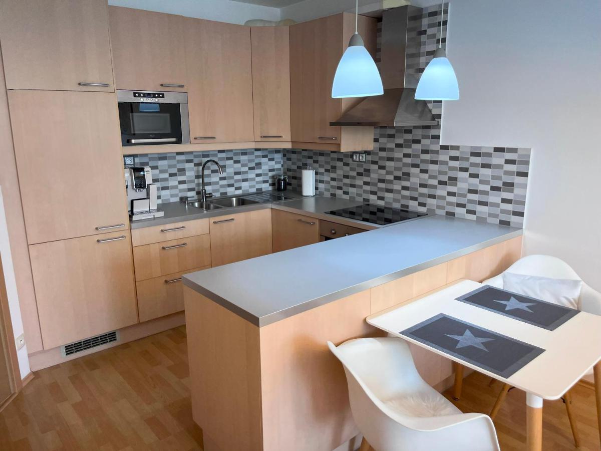 2 Room Apartment With Terrace, New Building, Jegeho Bratislava Luaran gambar